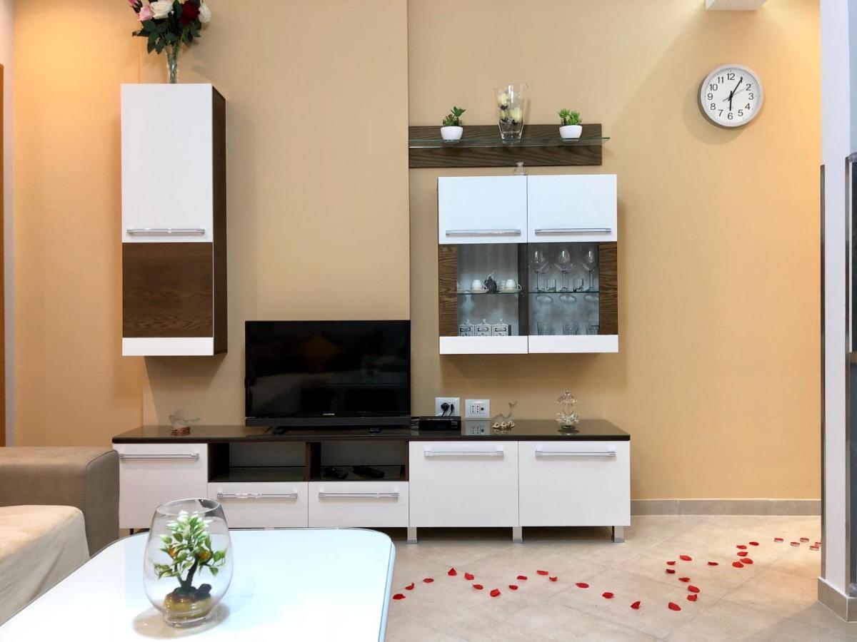 Hotel Queen Isabella Premium Wlora Zewnętrze zdjęcie